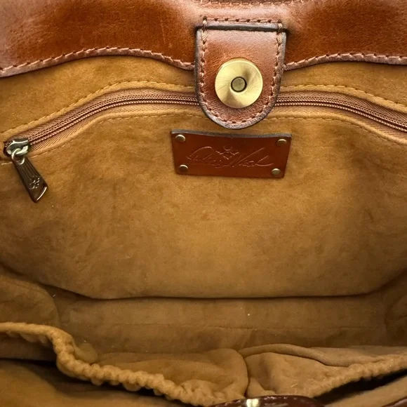 Patricia Nash Emmaline Leather Crossbody - Picture 4 of 6